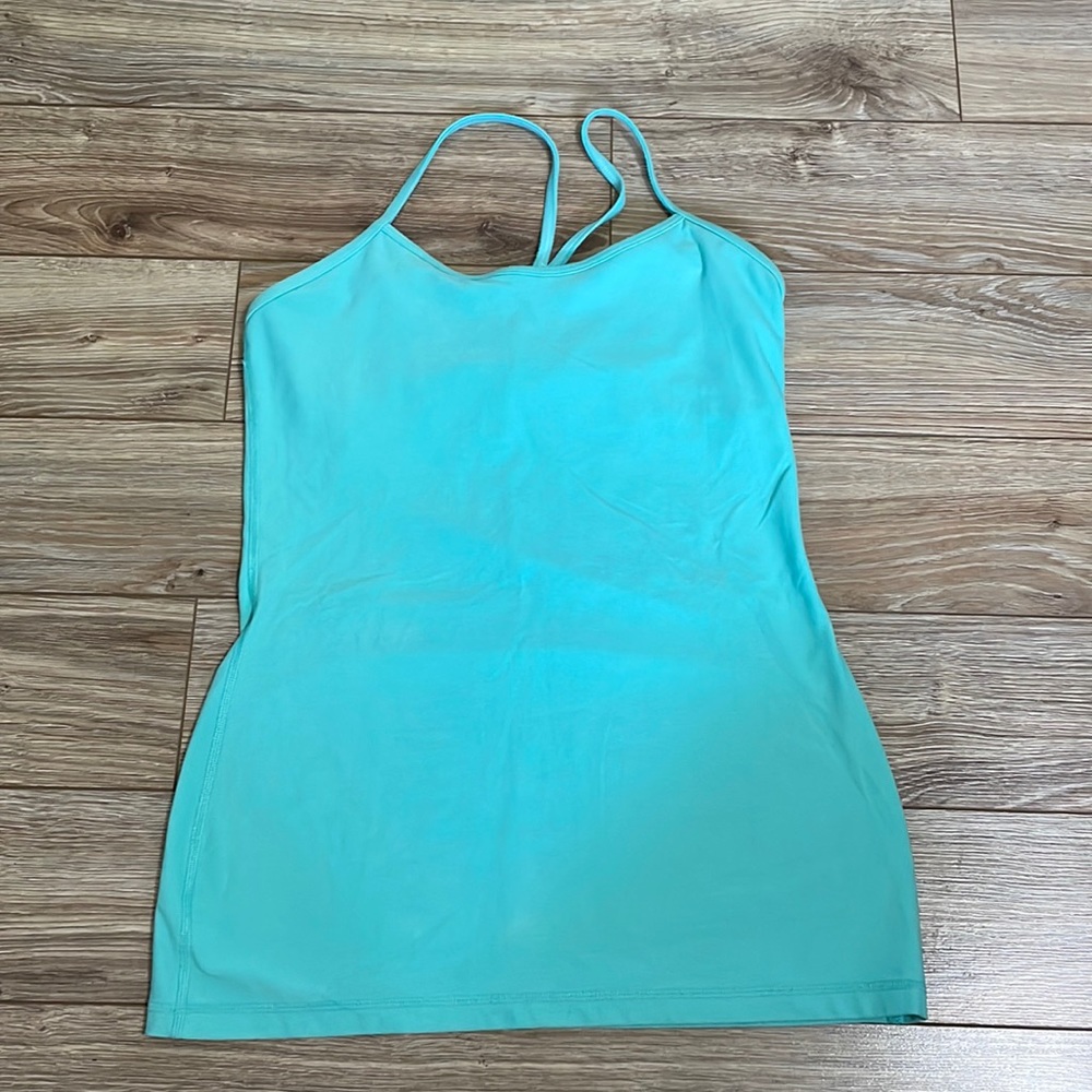 Lululemon Flow-Y Tank